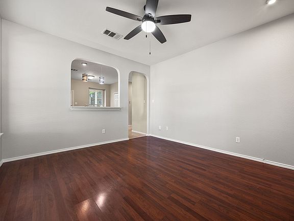 5th image of 10401 Maydelle Dr #249