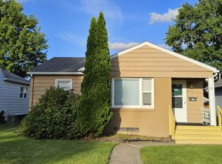 2442 33rd St, Moline, IL 61265