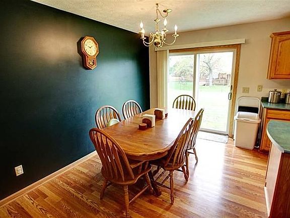 4th image of 8407 Betal Ct