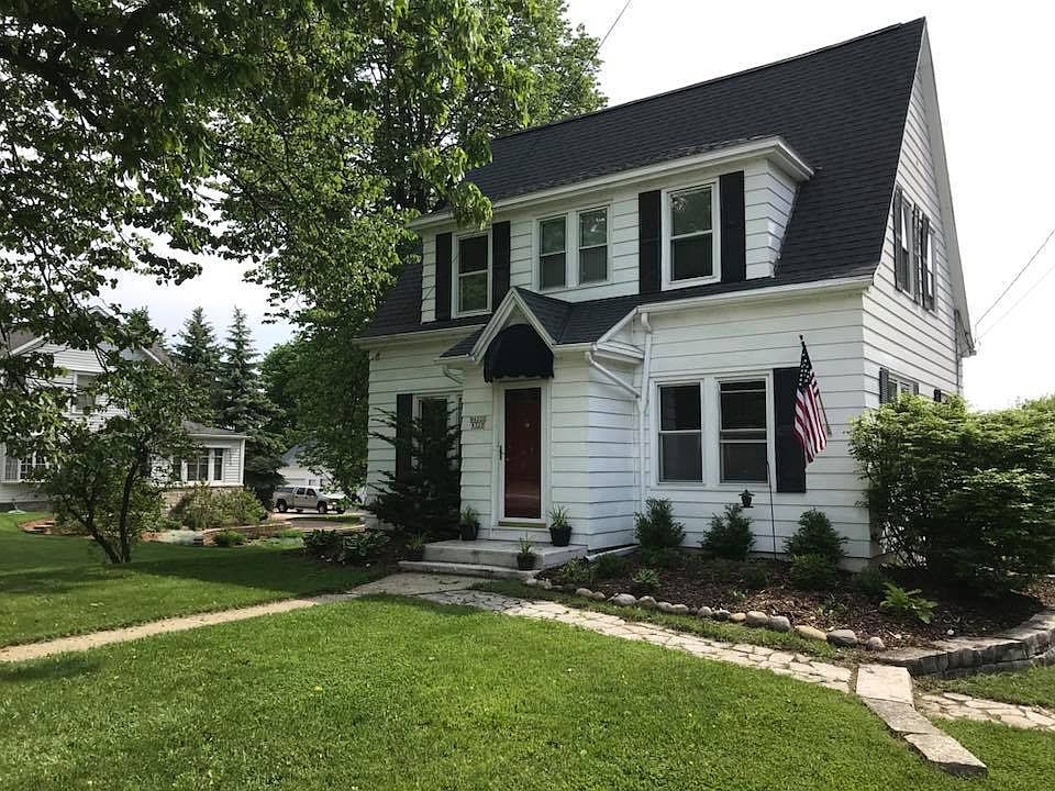 1st image of W329N4320 Lakeland Dr