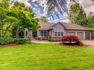 9500 NE Glen Hollow Dr, Newberg, OR 97132