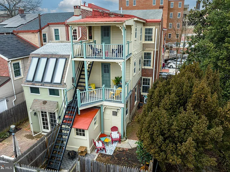 16 W Miner St — Photo 33