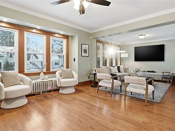 4th image of 166 Orchard Dr