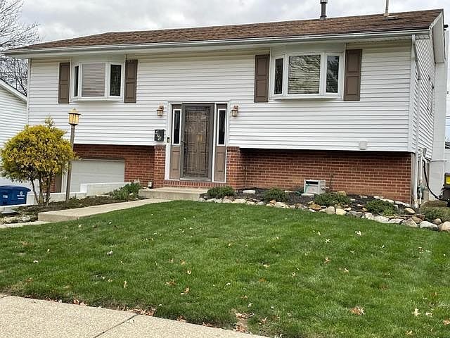 1st image of 470 Baywood Pl