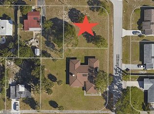 SE 10th St, Stuart, FL 34996