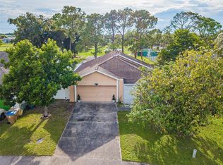 3255 Smoke Signal Cir, Kissimmee, FL 34746