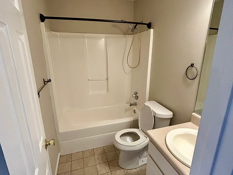 1061 Athena Ct — Photo 15