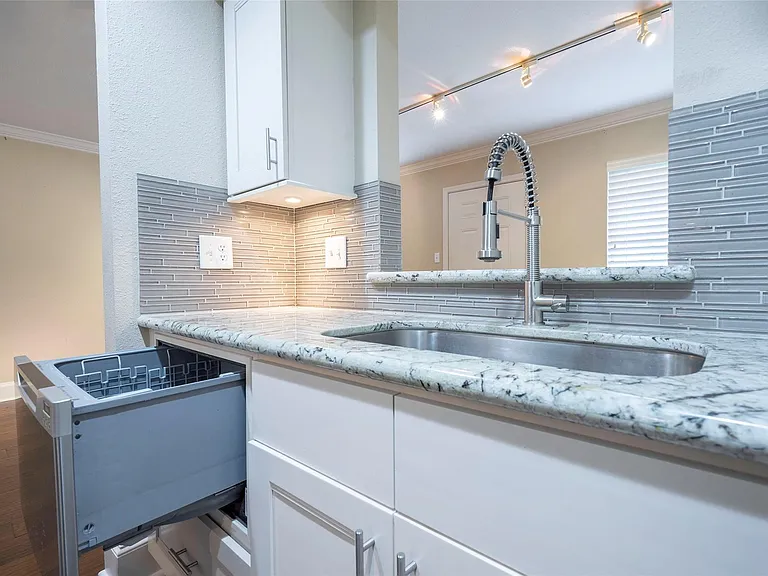 3402 Garrott St #16 — Photo 39