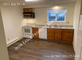 229 E Ada St #A, Meridian, ID 83642