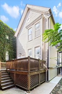 644 W Briar Pl APT 2R, Chicago, IL, 60657