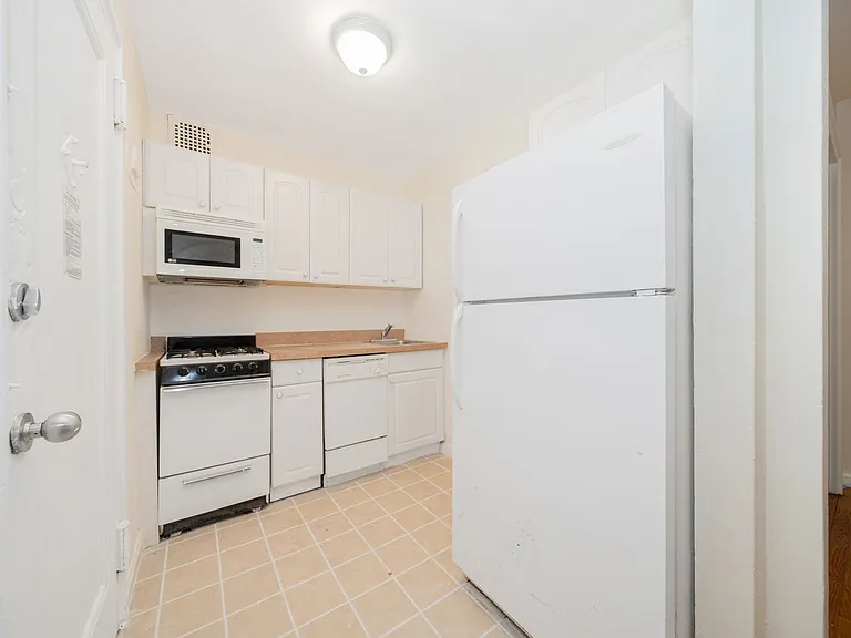 294 Convent Ave #9 — Photo 9