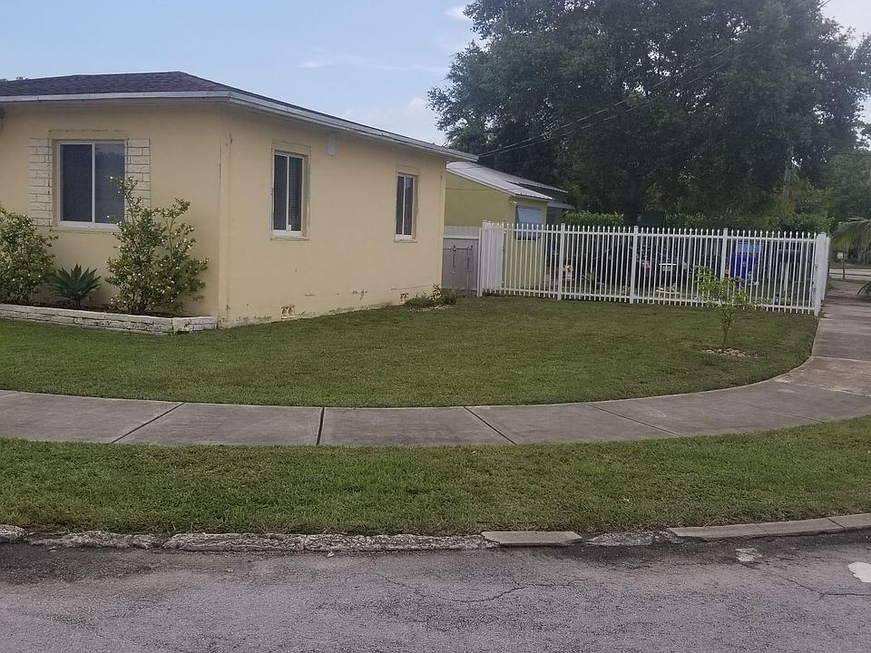 1st image of 155 SW 33rd Ave