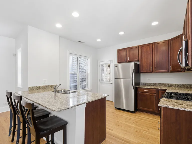 5404 N Kenmore Ave #3 — Photo 7