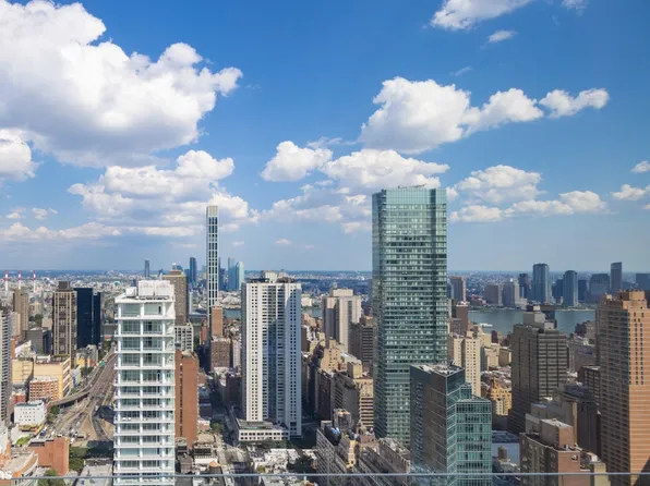 151 East 58th Street image 5 of 19