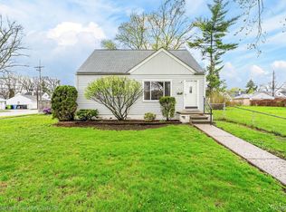 26605 Rialto St, Madison Heights, MI 48071