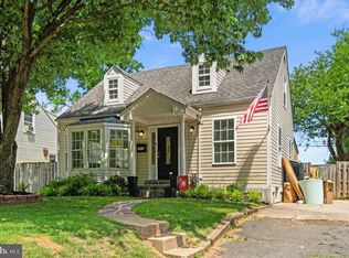 2819 Summerfield Rd, Falls Church, VA 22042