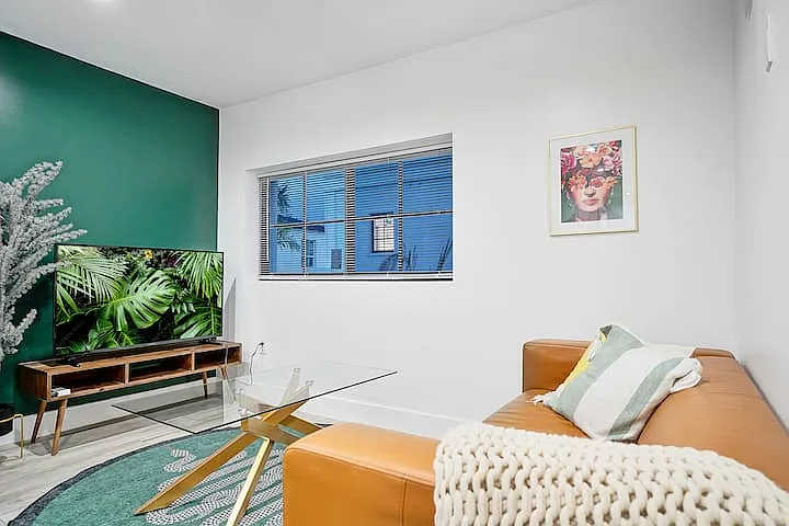 1720 SW 11th St #2 — Photo 8