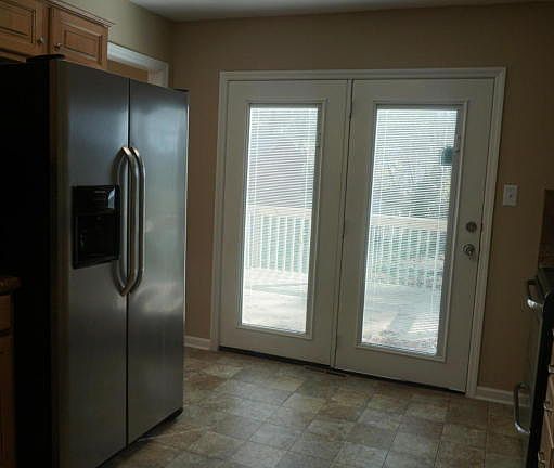 5th image of 3856 Rolling Hill Ave NW