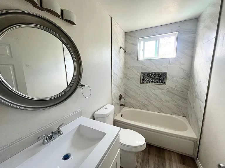 446 Annette Pl — Photo 15