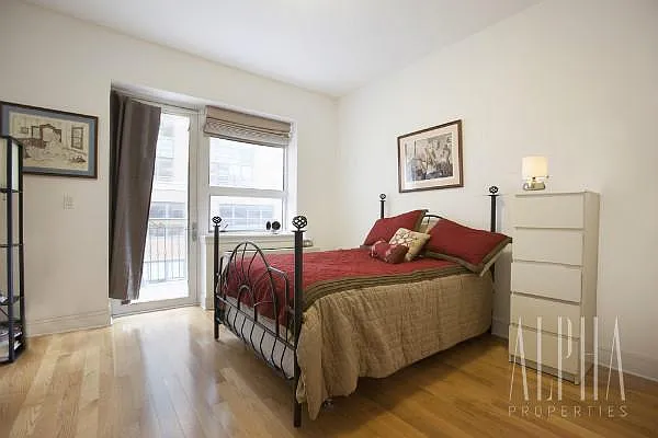 Sold by Alpha Properties NYC I LLC | media 12