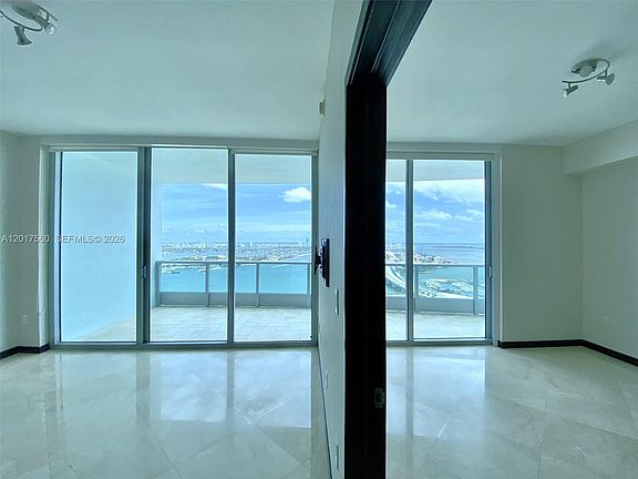 2nd image of 900 Biscayne Blvd APT 3803