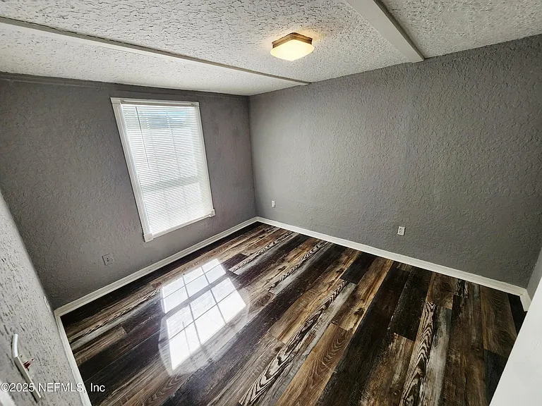 3238 Townsend Blvd — Photo 10