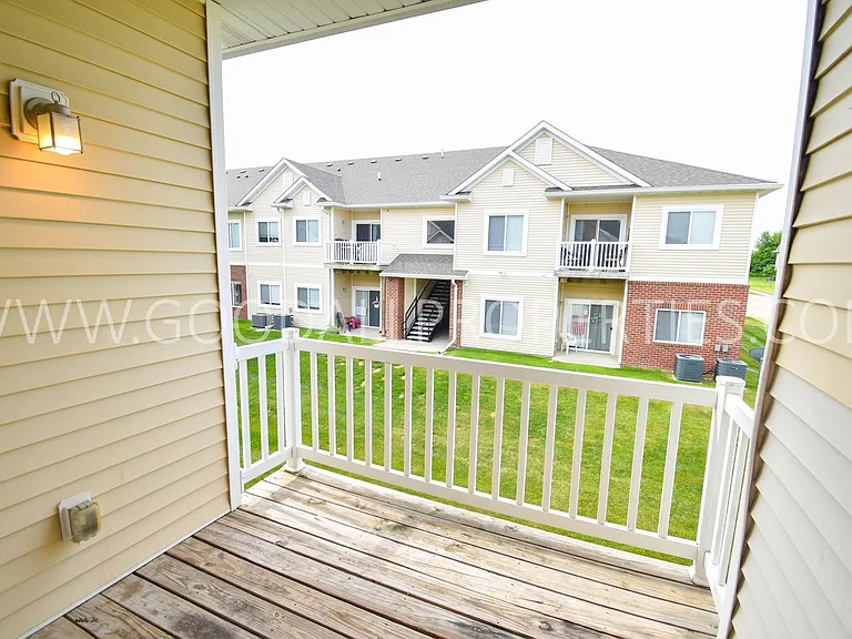 10320 Norfolk Dr #4 — Photo 15