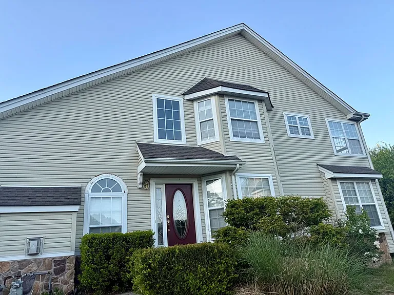 214 Westbrook Dr — Photo 5
