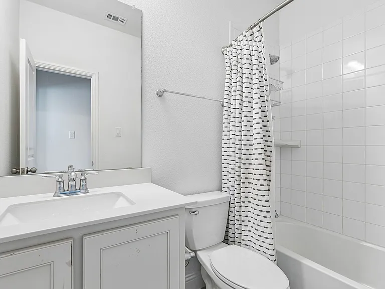 685 Coleman St — Photo 20