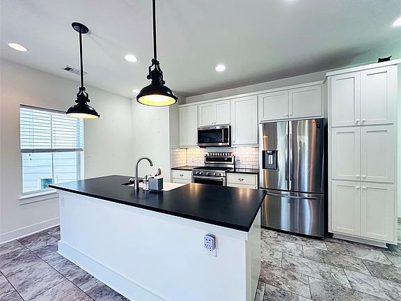 4th image of 2716 Halcyon Dr #38