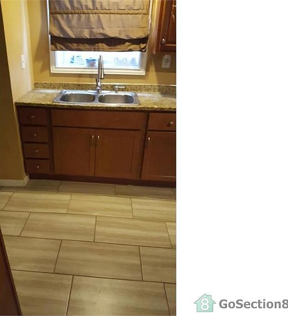 2nd image of 5212 Beacon Ave