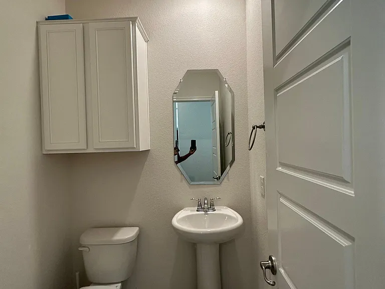 2408 Klamath Dr — Photo 13