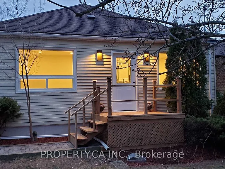39 Farrell Ave — Photo 28