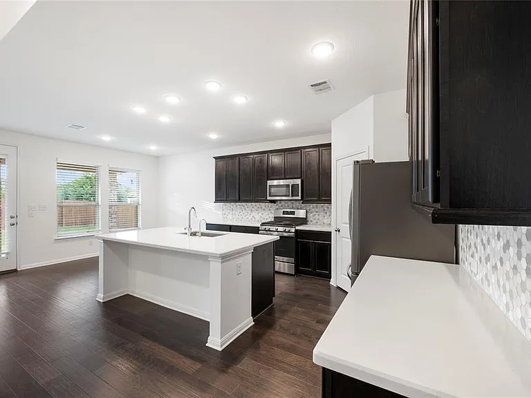 5146 Veranda Ter — Photo 40
