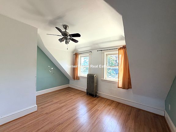 5th image of 124 Forest St Floor 3