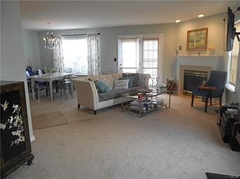 3rd image of 6814 Hunt Dr
