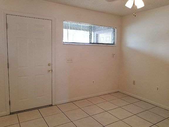 4th image of 3844 NW Huntsboro St APT 102