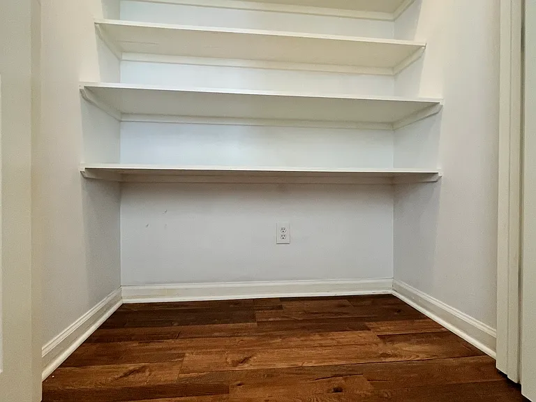 17916 Remington Dr — Photo 11