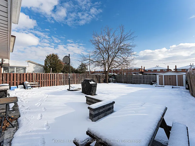 25 Hun Cres — Photo 49