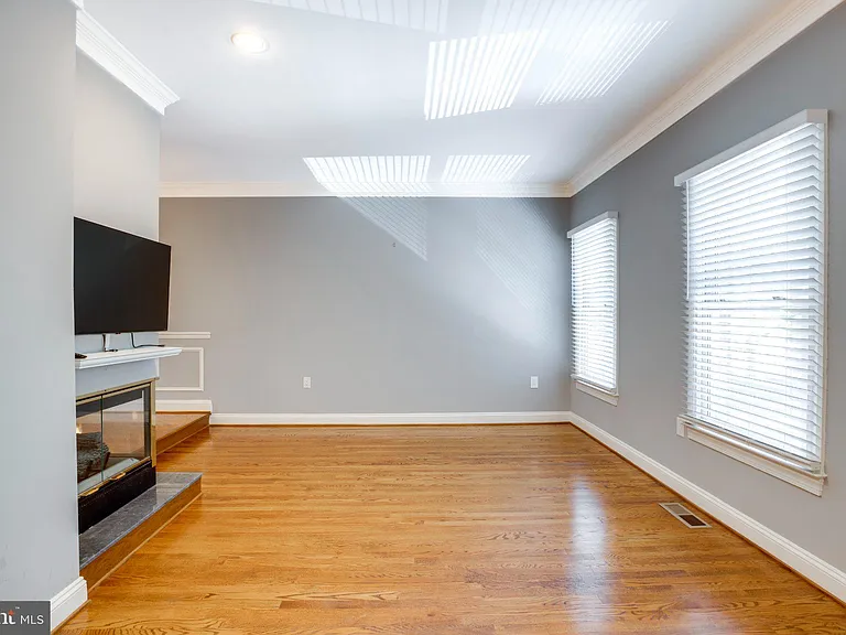 2914 Oakton Crest Pl — Photo 11