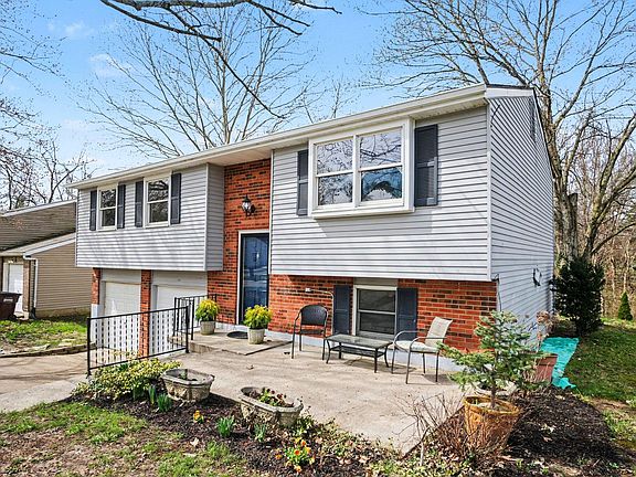 3rd image of 3060 Featherstone Dr
