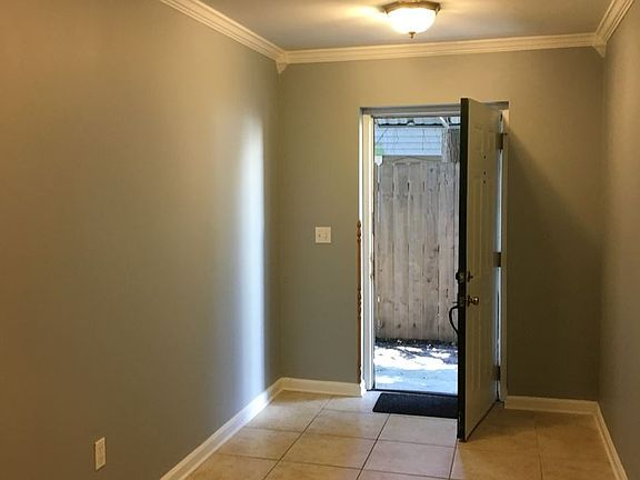 3rd image of 4526B S Tonti St