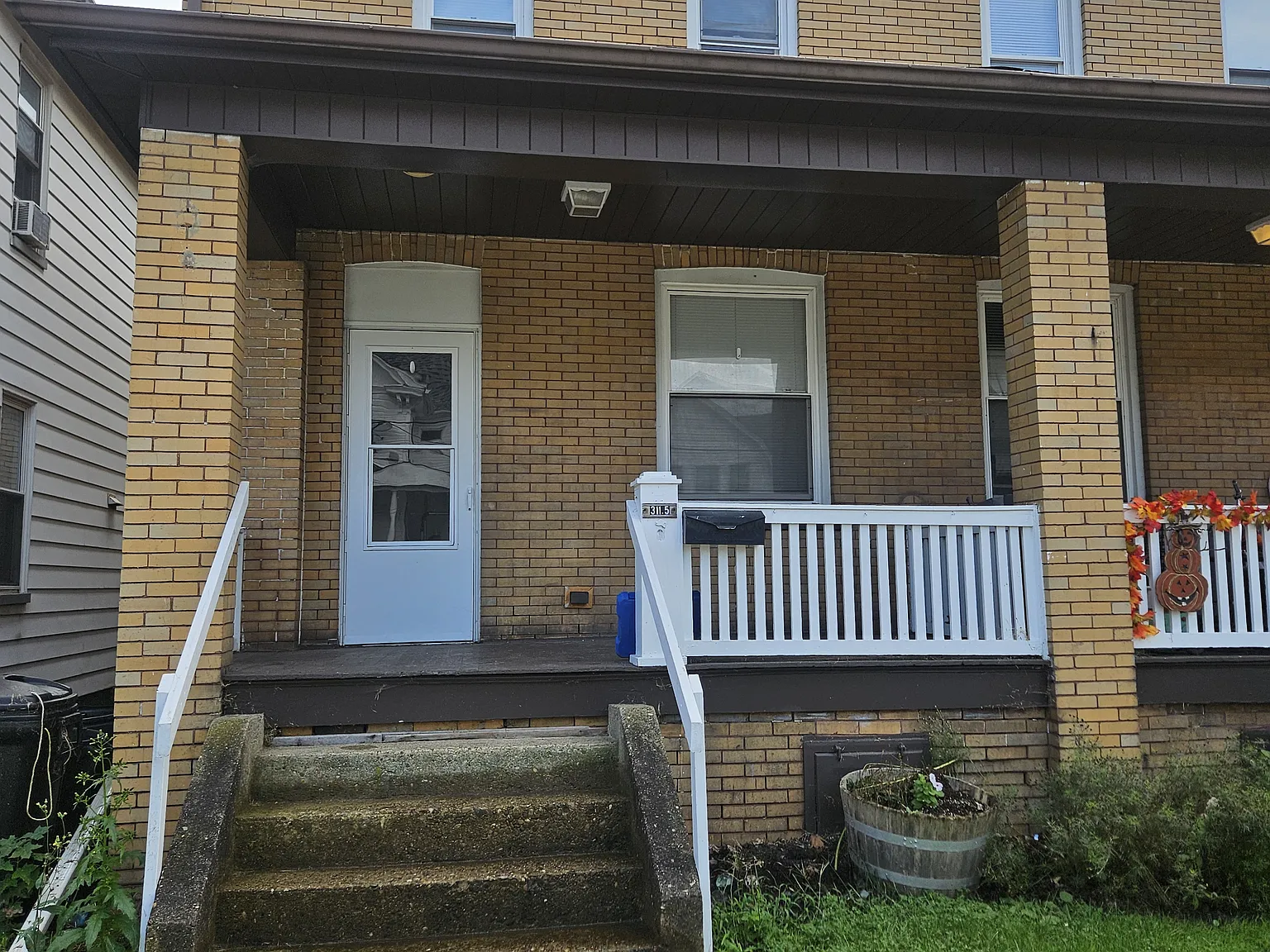 3 bed, $970 — Photo 3