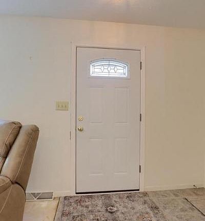 5th image of 2314 Daisy Rd