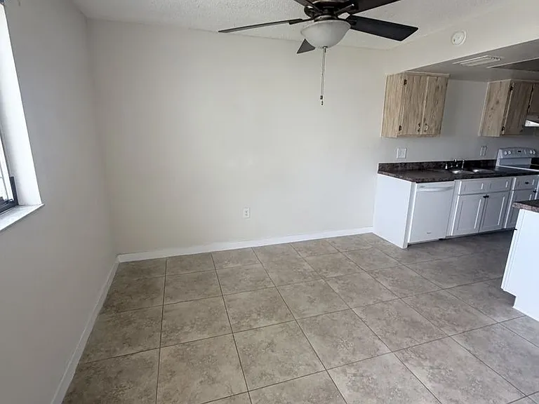 5004 Chiquita Blvd S — Photo 15
