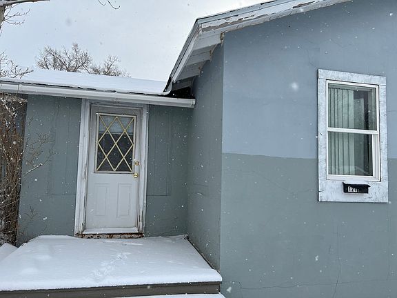 2nd image of 121 7th Ave SE