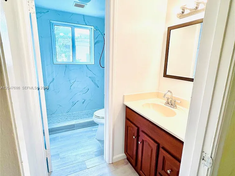 410 Pinecrest Dr — Photo 28