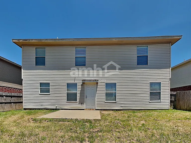 8724 Hunters Creek Ct — Photo 21