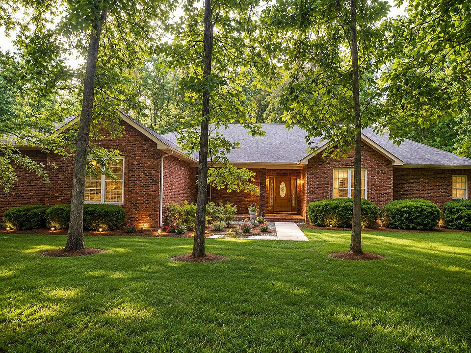 1st image of 4963 Fleur De Lis Rd