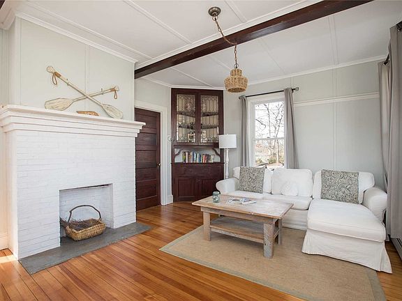 2nd image of 3725 Wickham Ave